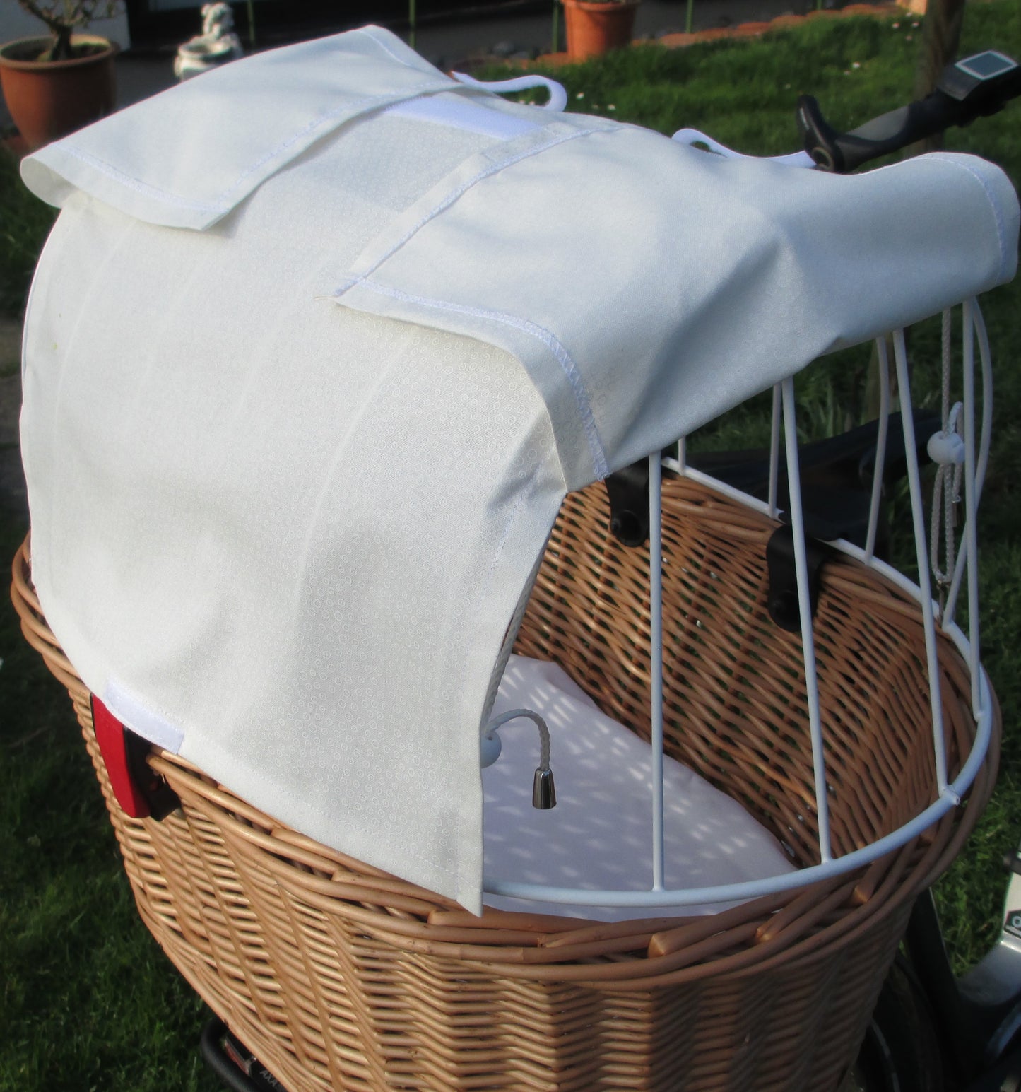 Sonnenschutz für Hundekorb, Fahrradkorb Trixie Aumüller oder Basil Buddy XL